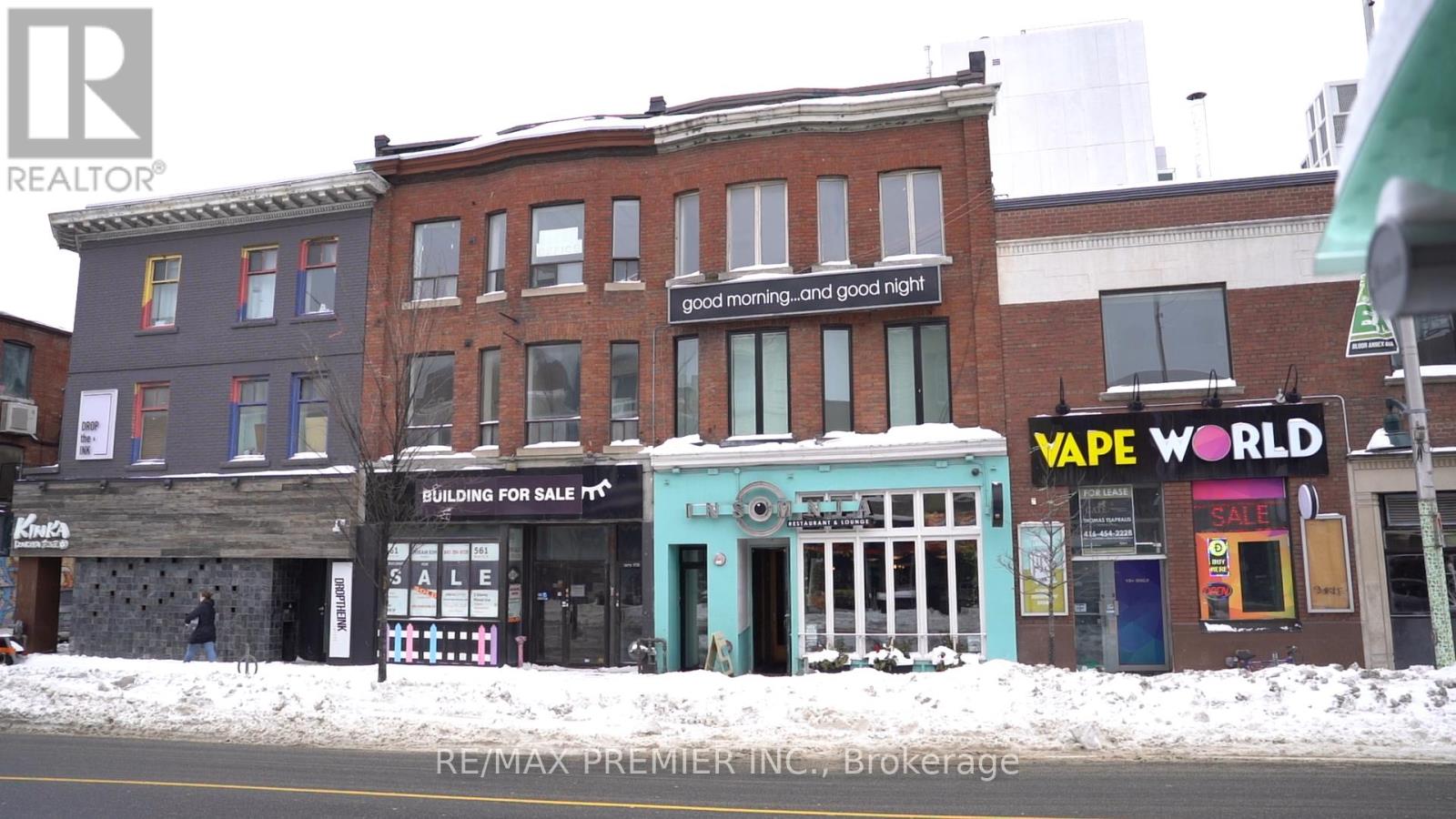 563 BLOOR STREET W