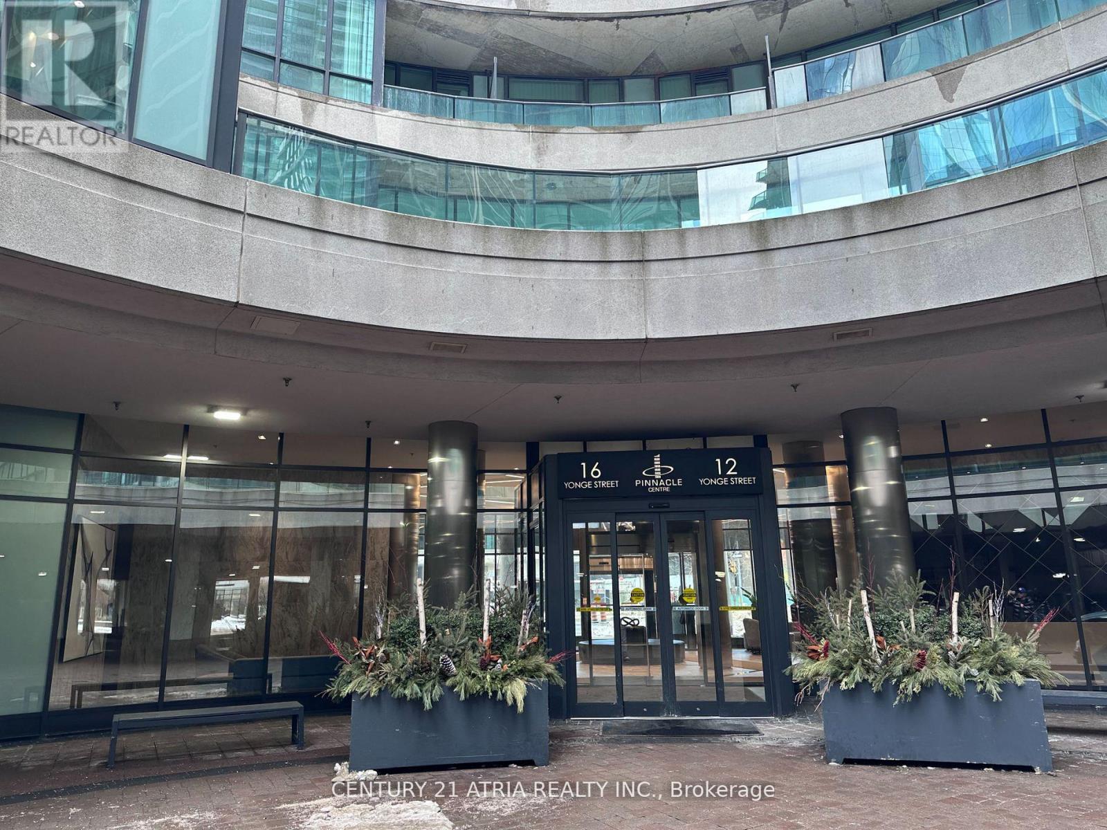 319 - 16 YONGE STREET Property Photo 1