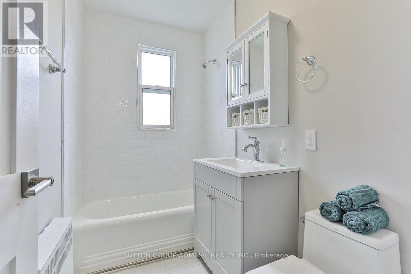 21 - 464 Spadina Road Property Photo 10