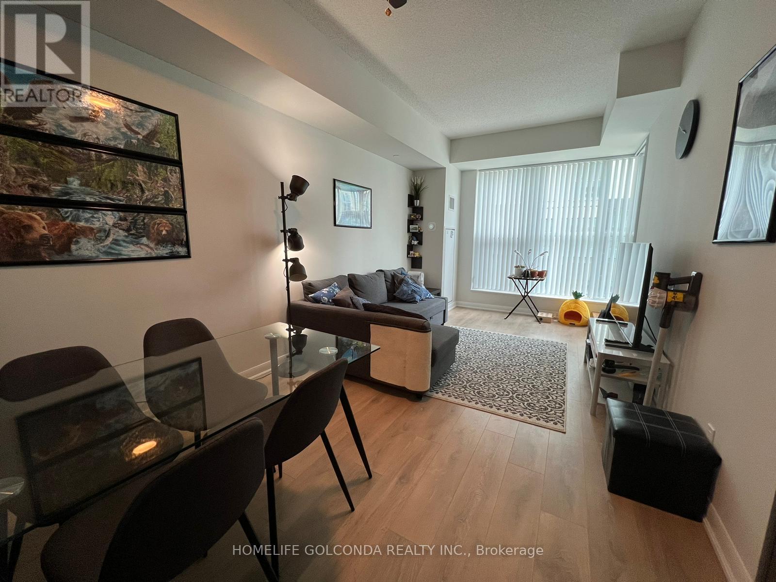 102 - 5168 YONGE STREET Property Photo 1