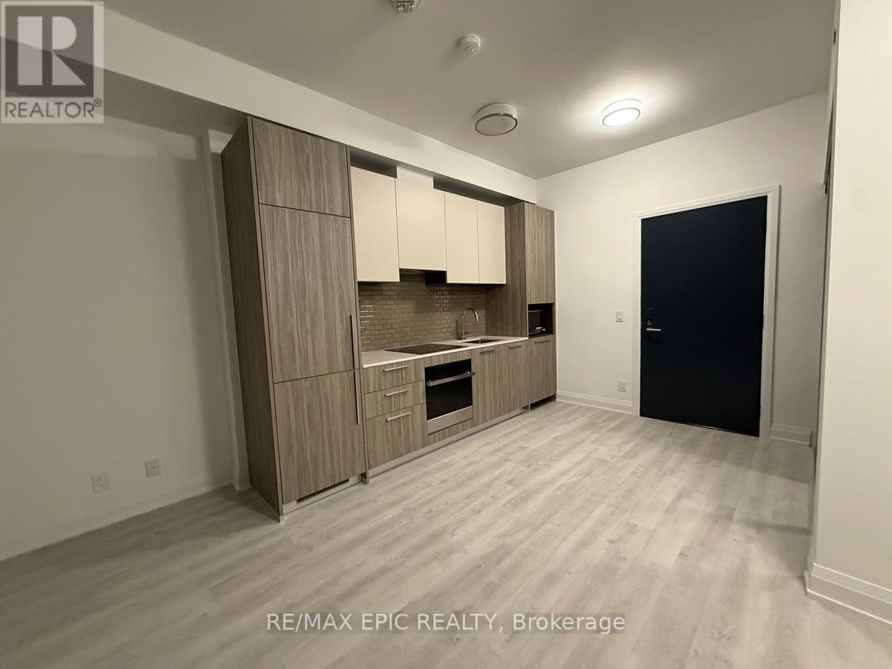 316 - 65 BROADWAY AVENUE Property Photo 1