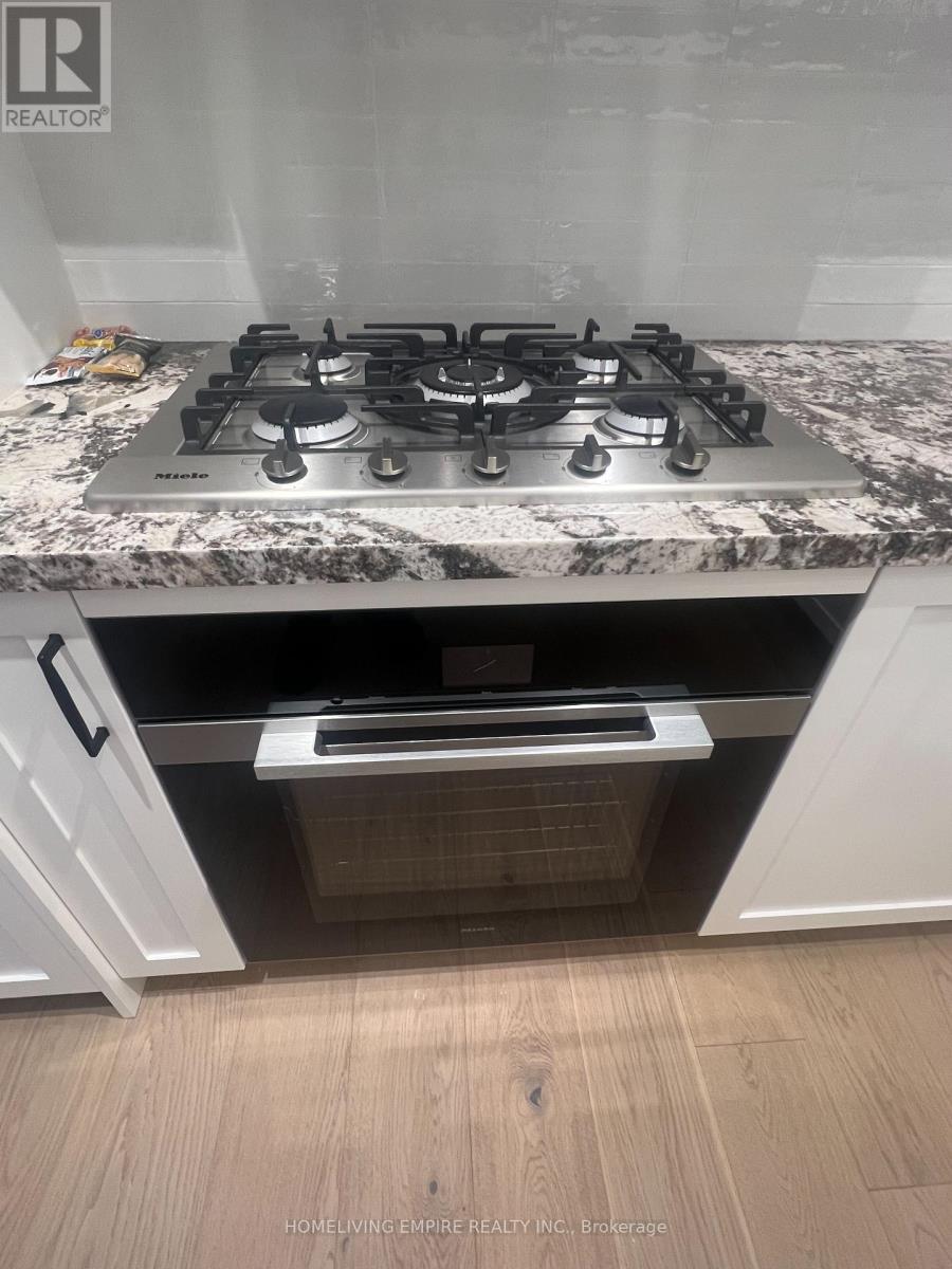 505 Glencairn Avenue #221 Property Photo 12