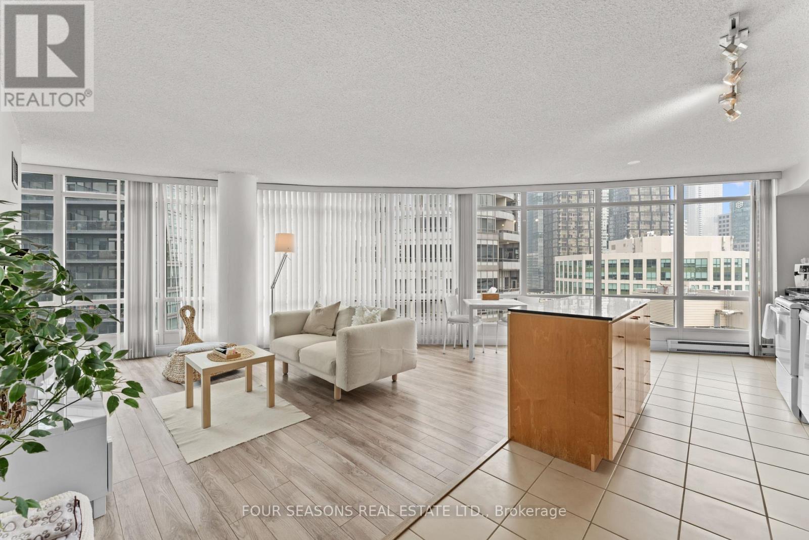 2510 - 361 FRONT STREET W Property Photo 1