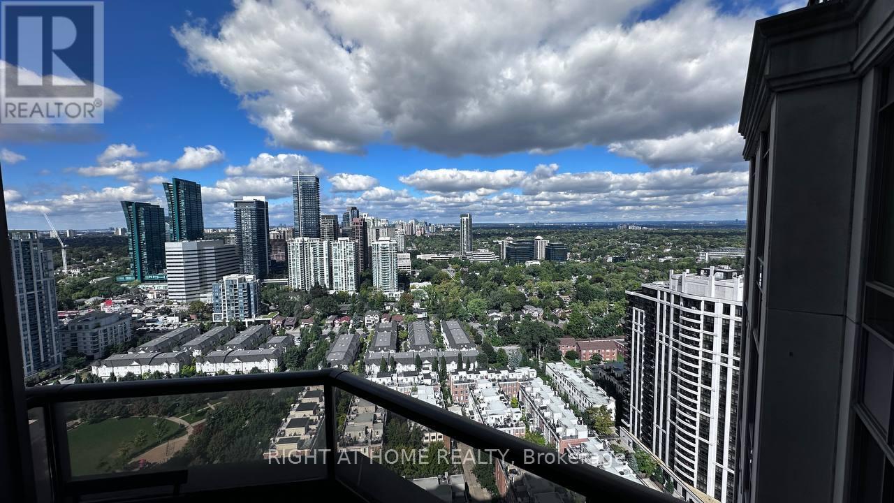 80 Harrison Garden Boulevard #2915 Property Photo 2