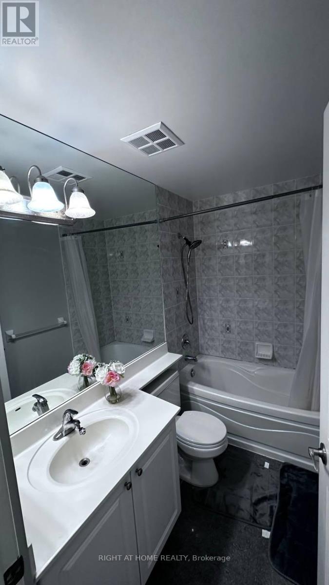 80 Harrison Garden Boulevard #2915 Property Photo 8