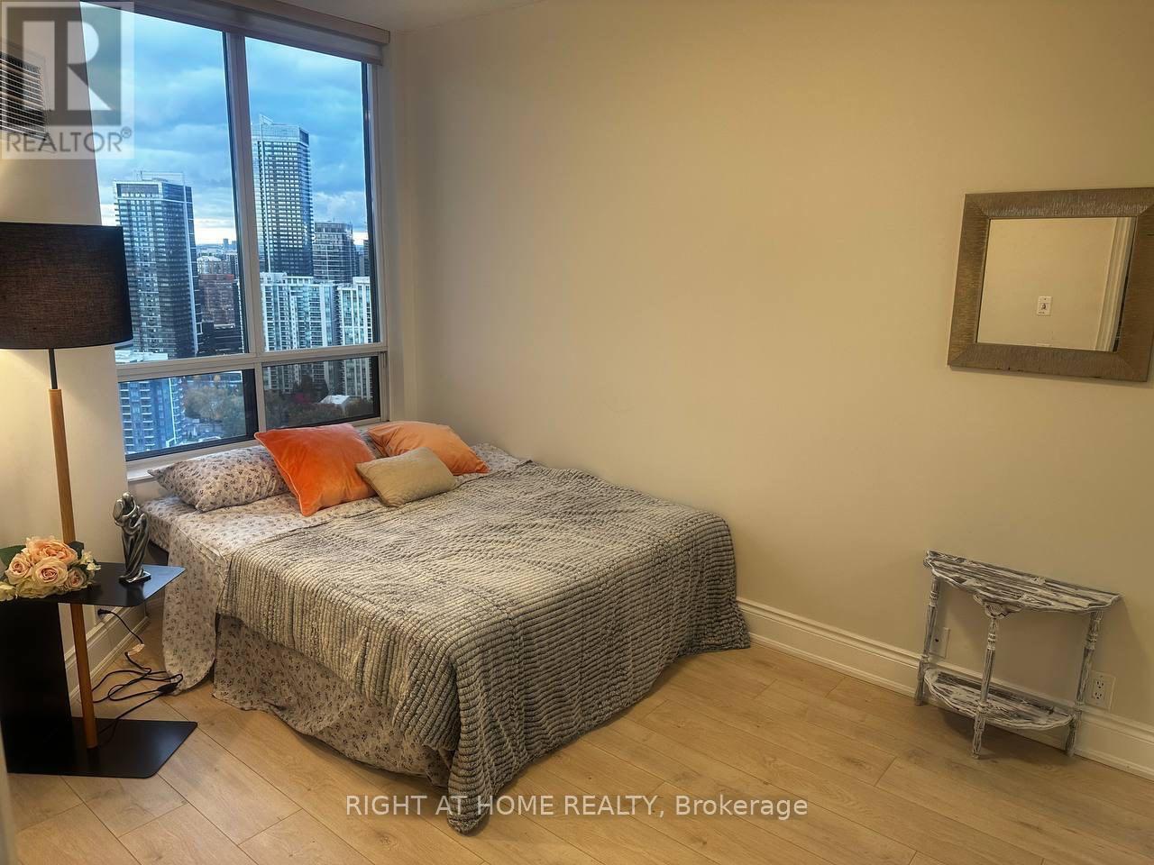 80 Harrison Garden Boulevard #2915 Property Photo 10