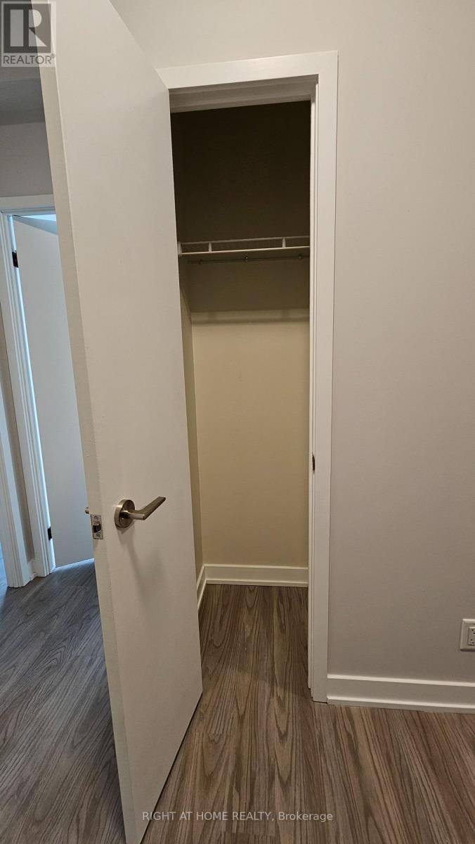 38 Monte Kwinter Court #728 Property Photo 6