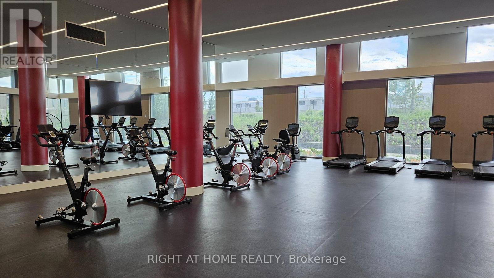 38 Monte Kwinter Court #728 Property Photo 15