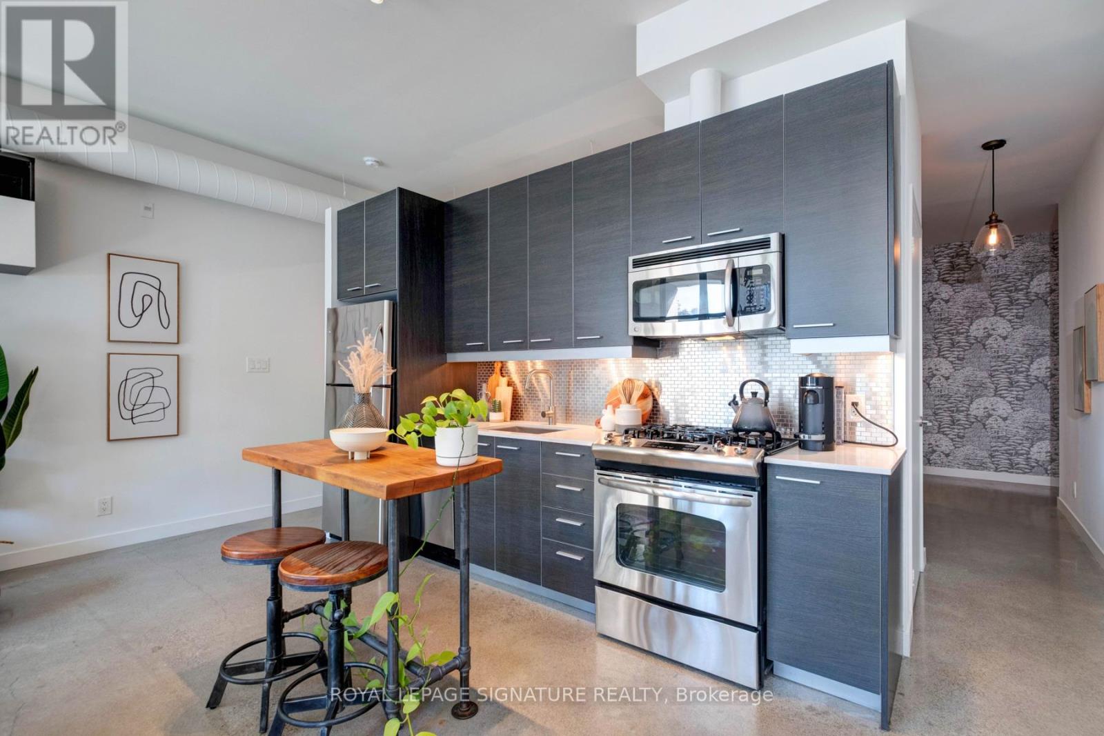 52 Sumach Street #208 Property Photo 10