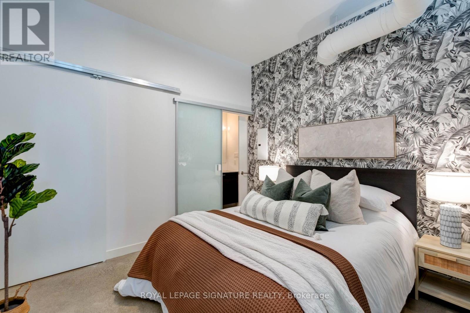 52 Sumach Street #208 Property Photo 17