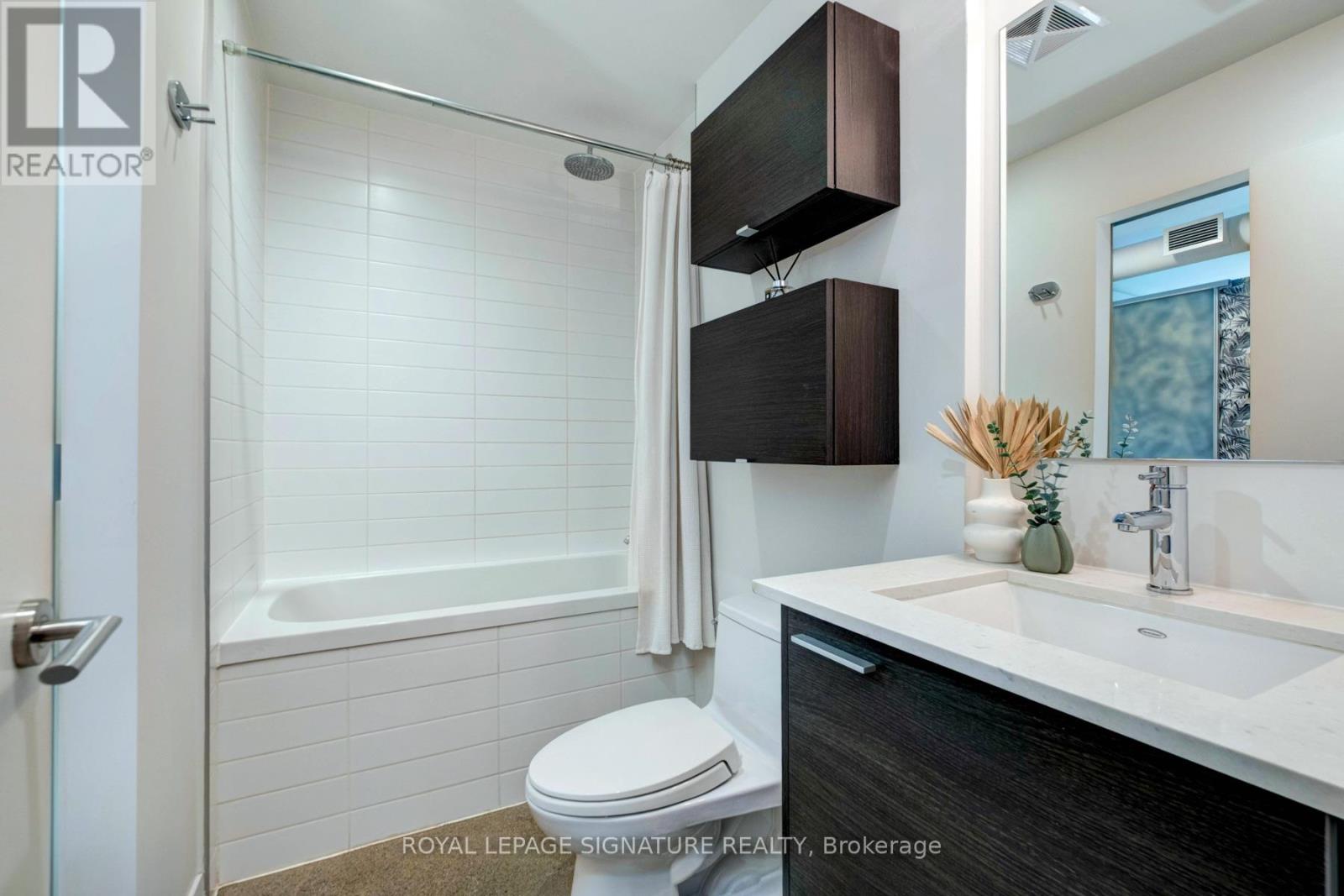 52 Sumach Street #208 Property Photo 19