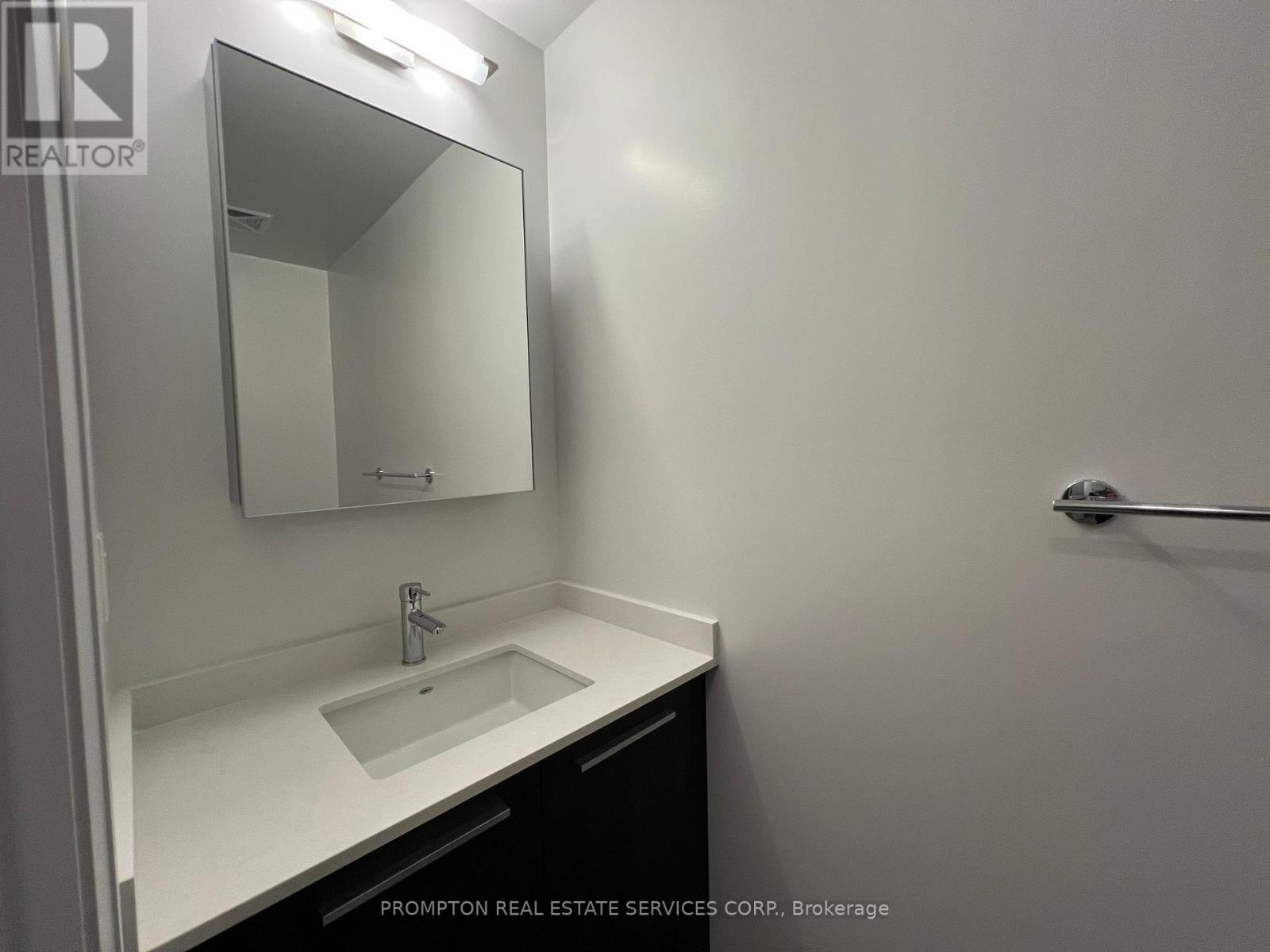 65 Broadway Avenue #308 Property Photo 17