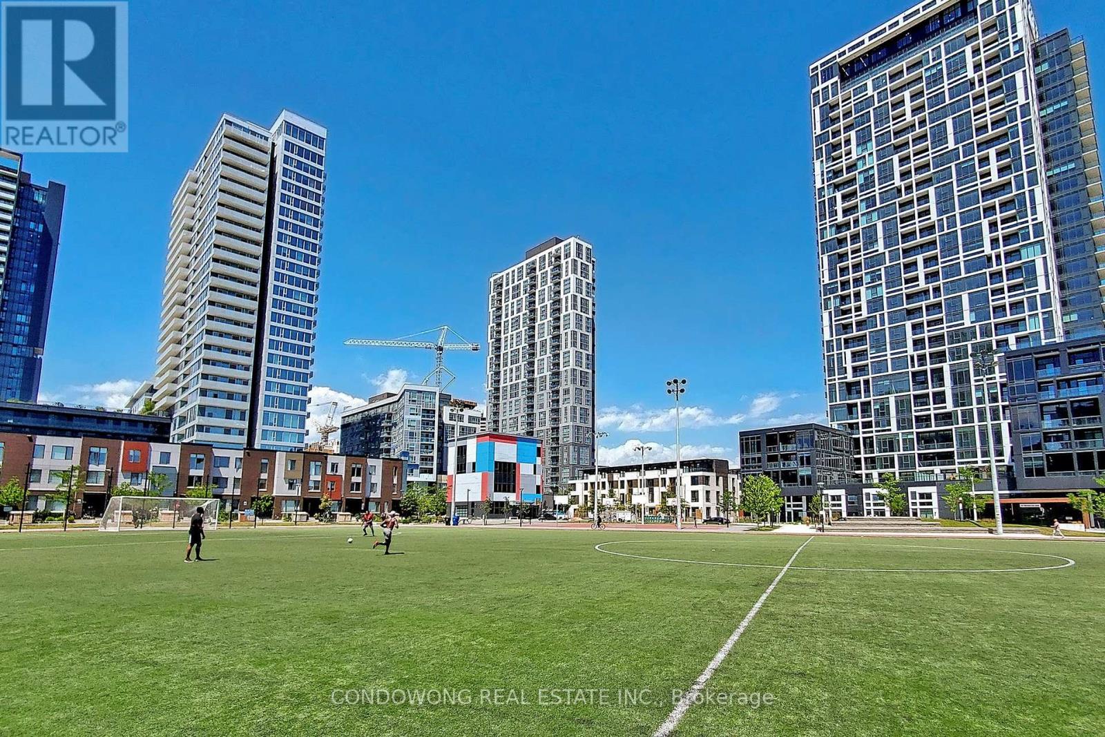 170 Sumach Street #415 Property Photo 9