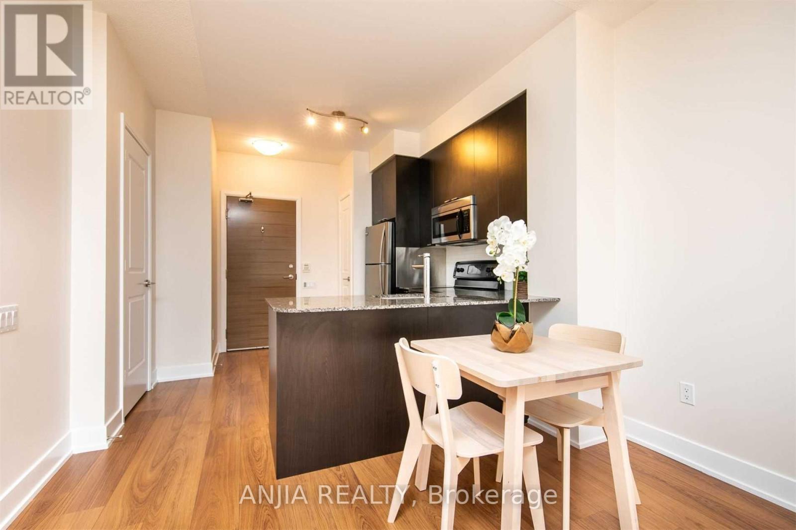 23 Sheppard Avenue #1712 Property Photo 4