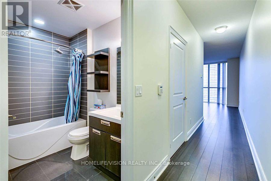28 Ted Rogers Way #2305 Property Photo 4