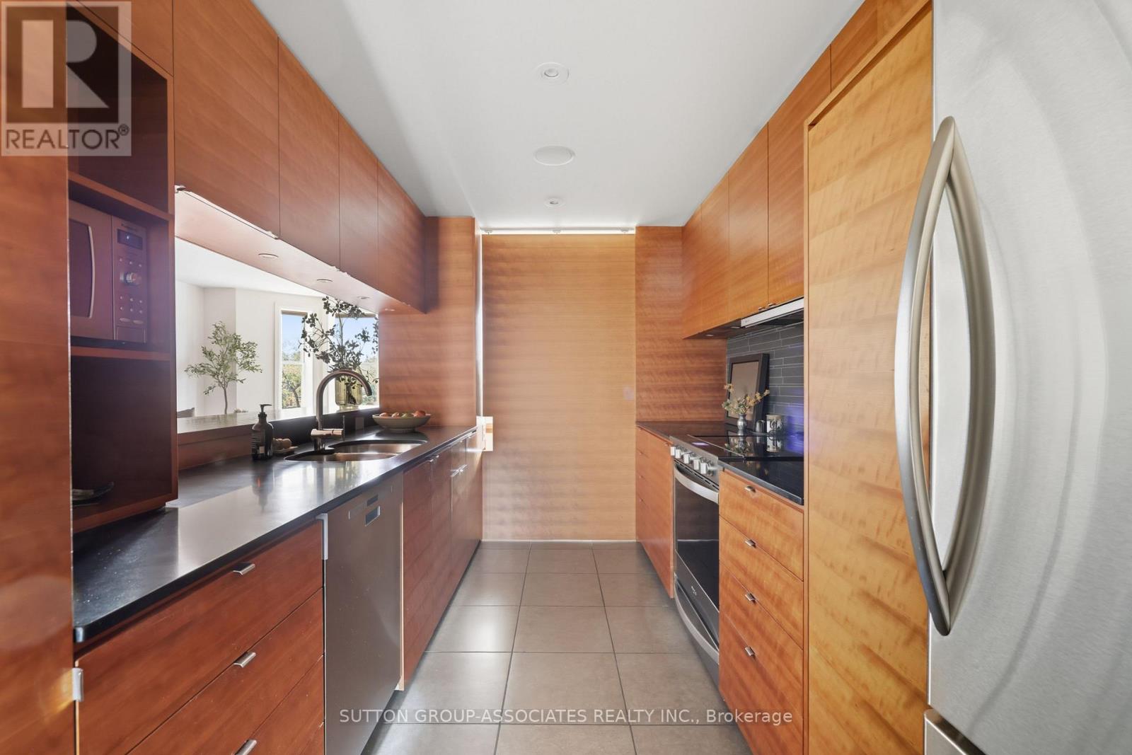 385 Brunswick Avenue #408 Property Photo 14