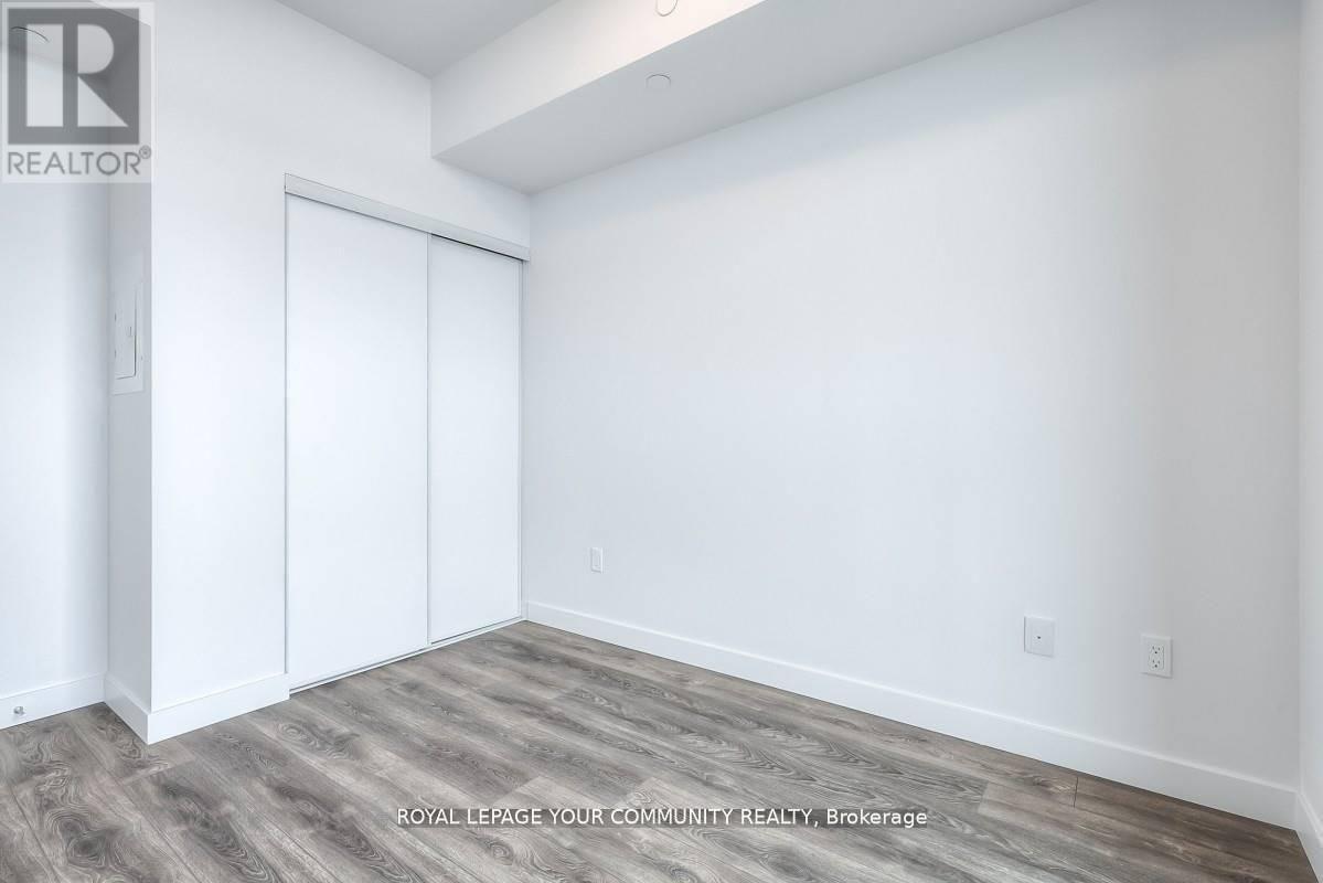 8 Eglinton Avenue #4209 Property Photo 7