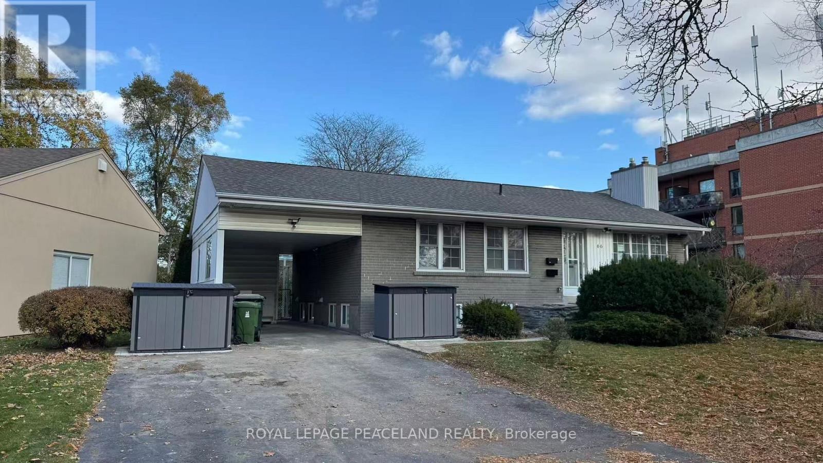 66 Paperbirch Drive #lower Property Photo 1