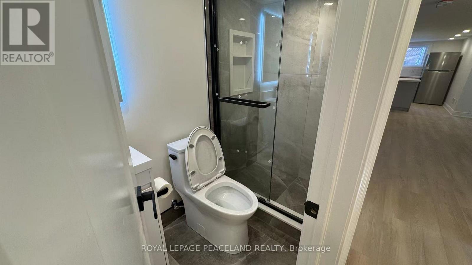 66 Paperbirch Drive #lower Property Photo 12