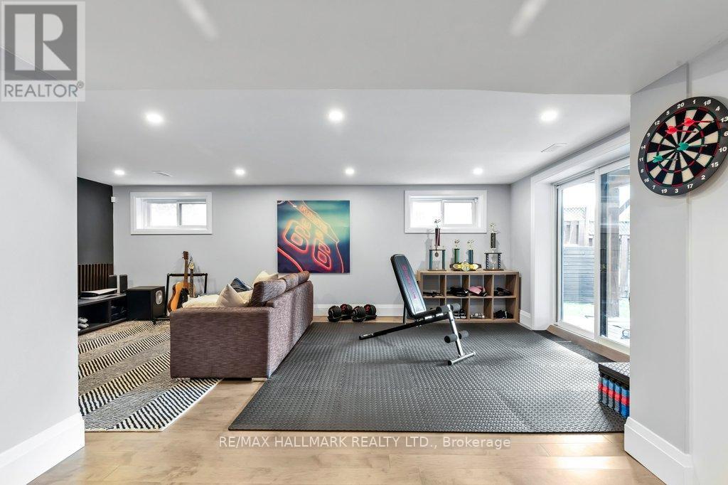 3 Averdon Crescent Property Photo 32