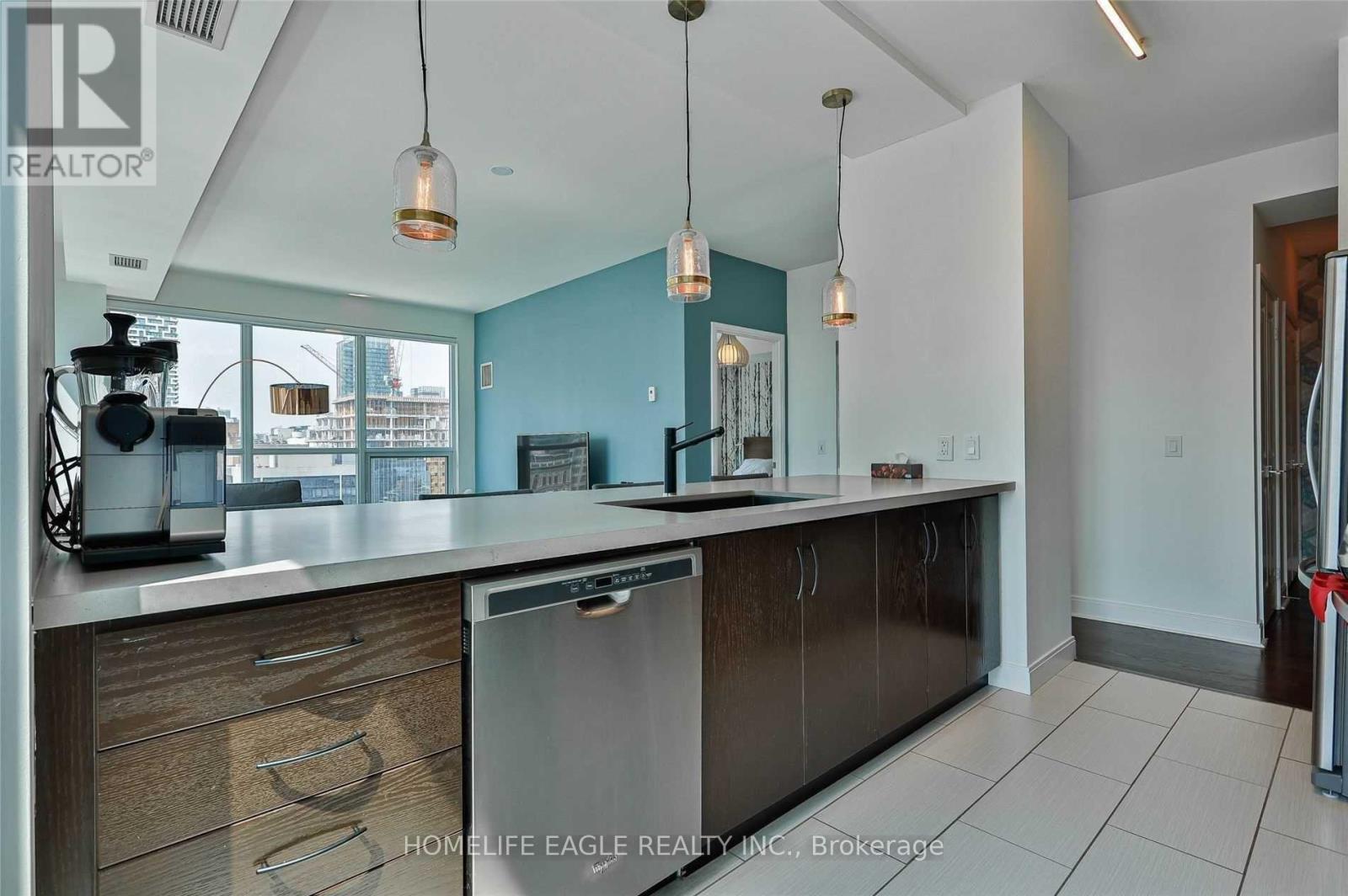 1 Scott Street #2407 Property Photo 10