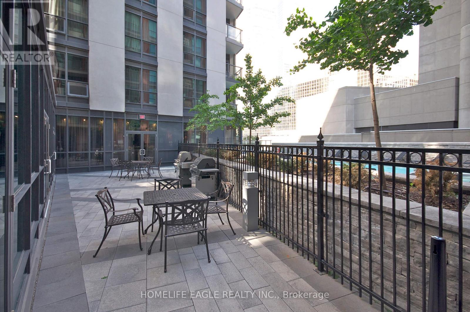 1 Scott Street #2407 Property Photo 45