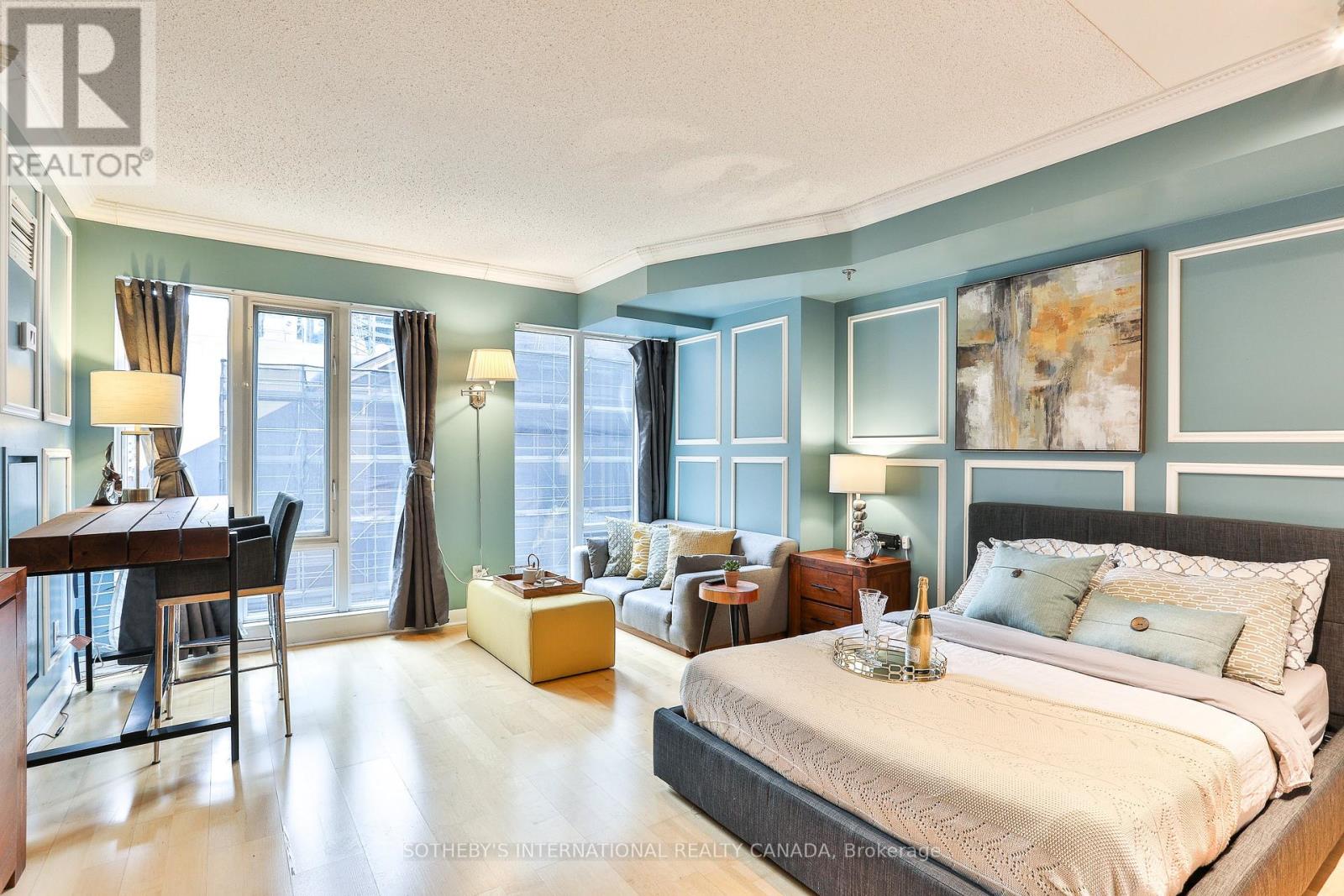 210 Victoria Street #615 Property Photo 1