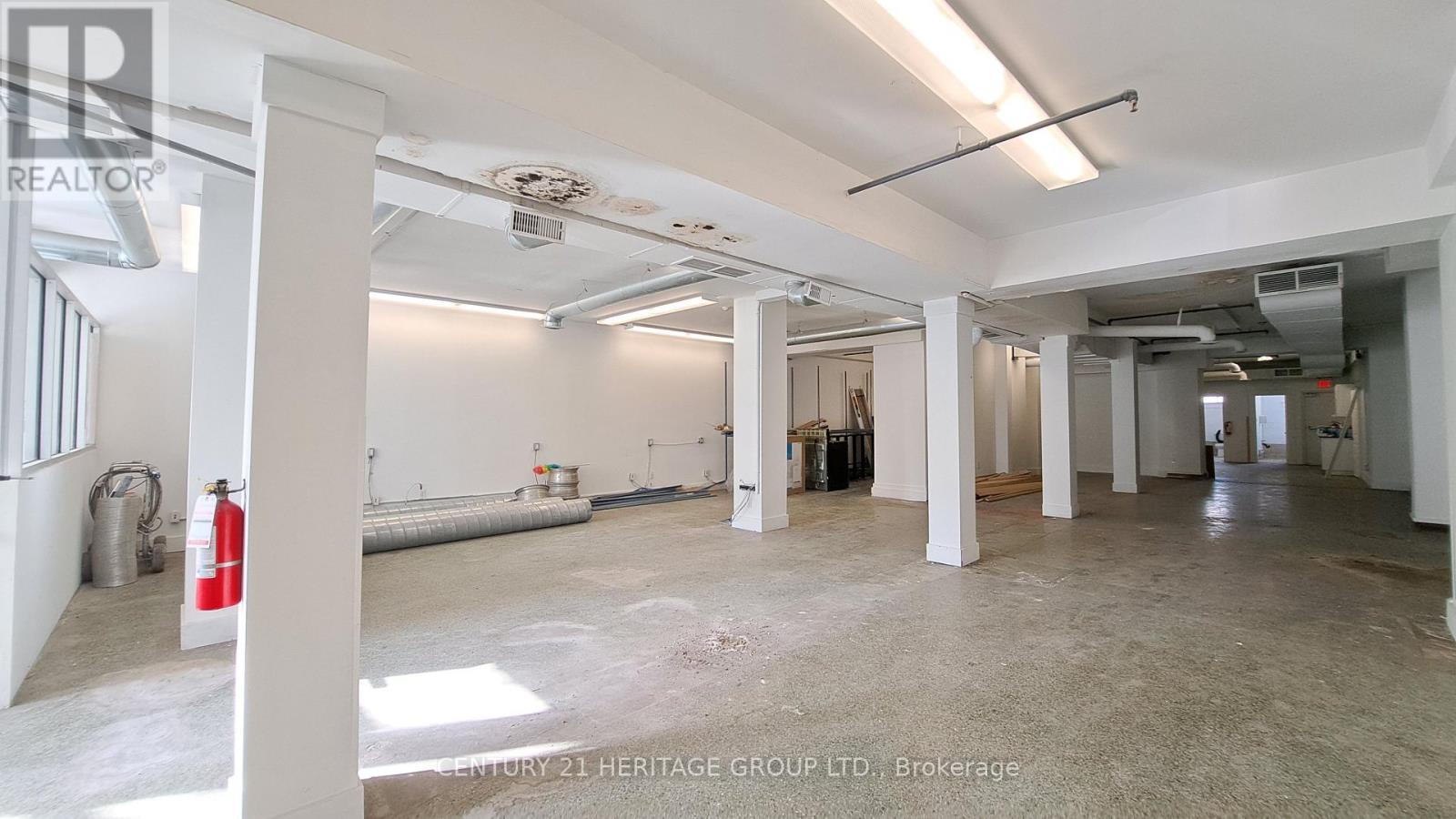 250 Queen Street E Property Photo 10