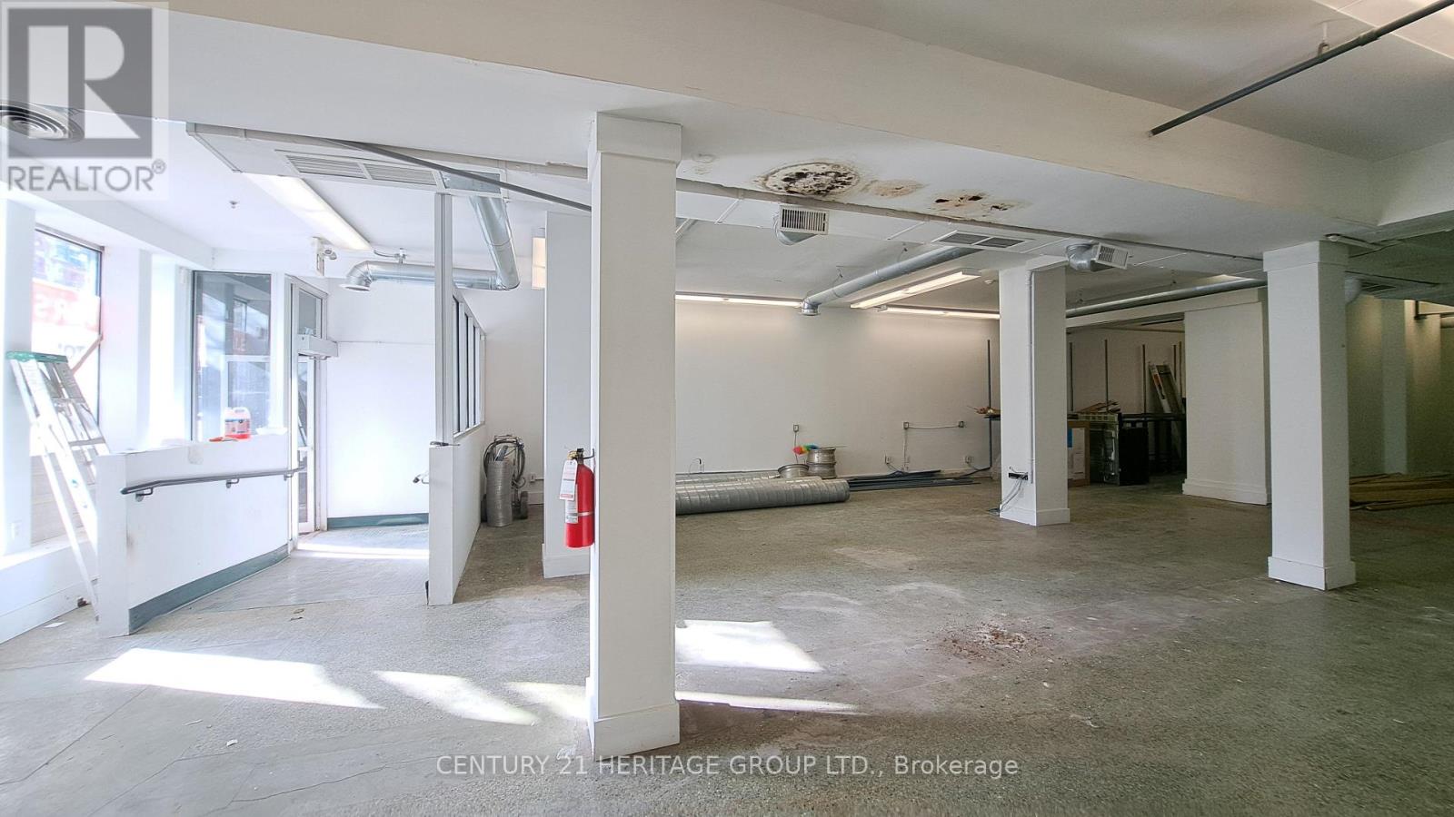 250 Queen Street E Property Photo 9