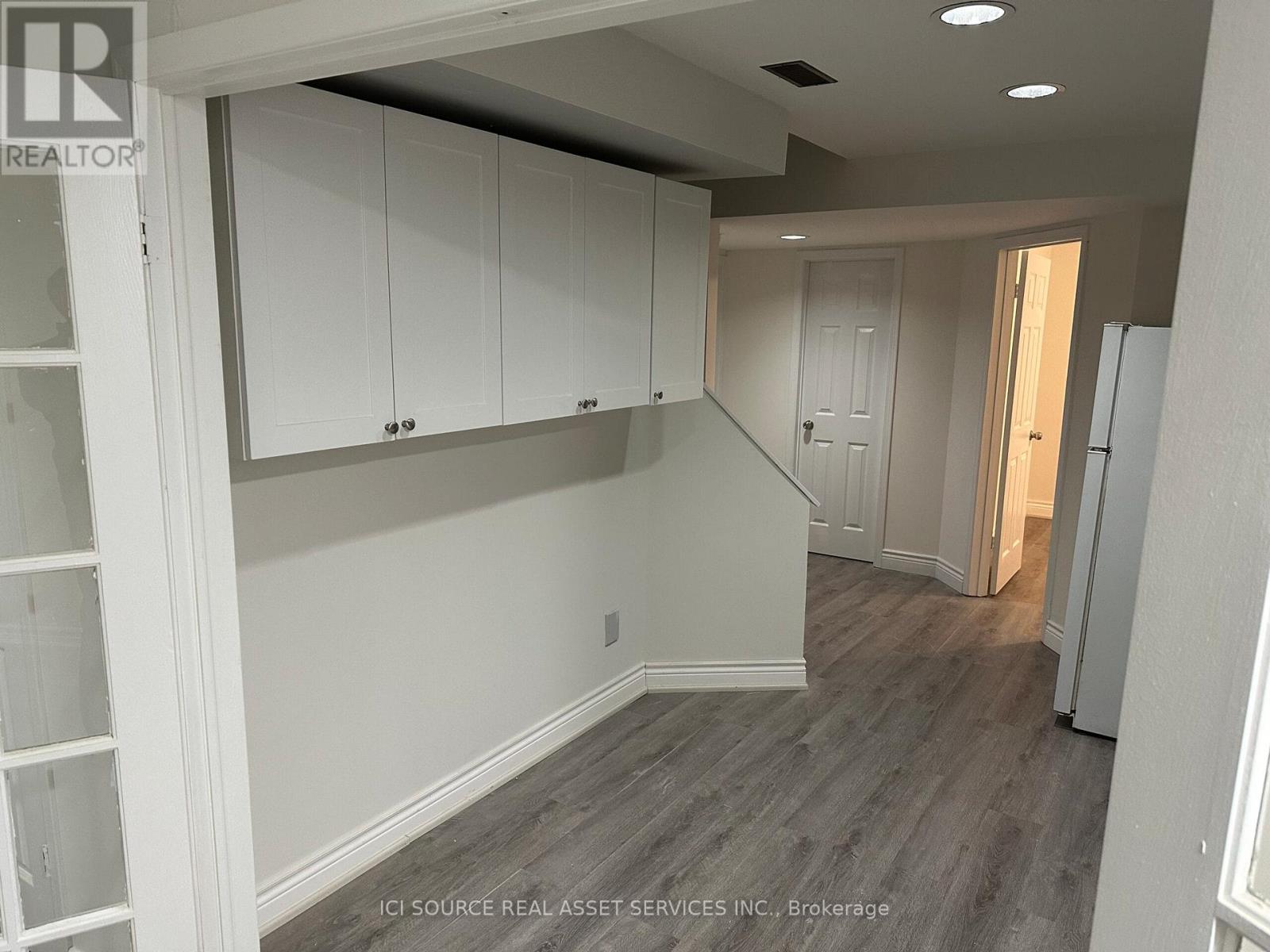Lower - 155 Highland Crescent Property Photo 12