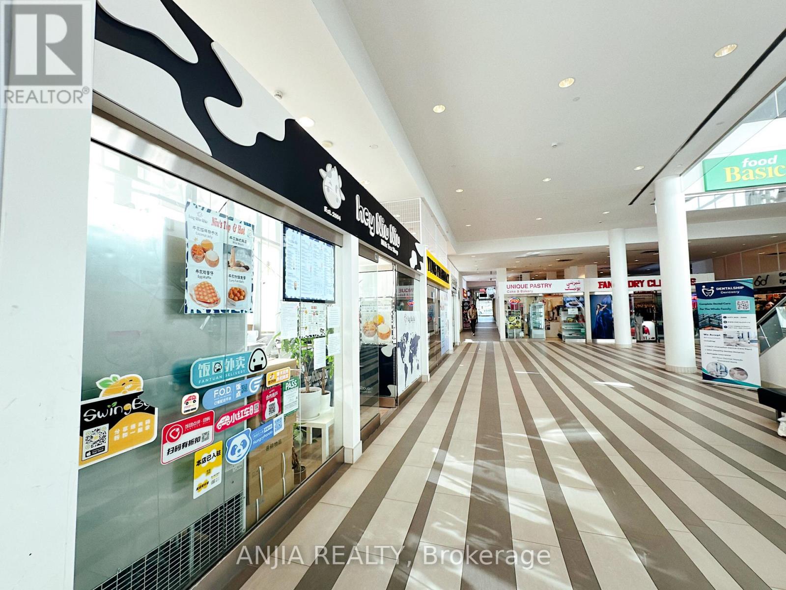 359 - 4750 Yonge Street Property Photo 8