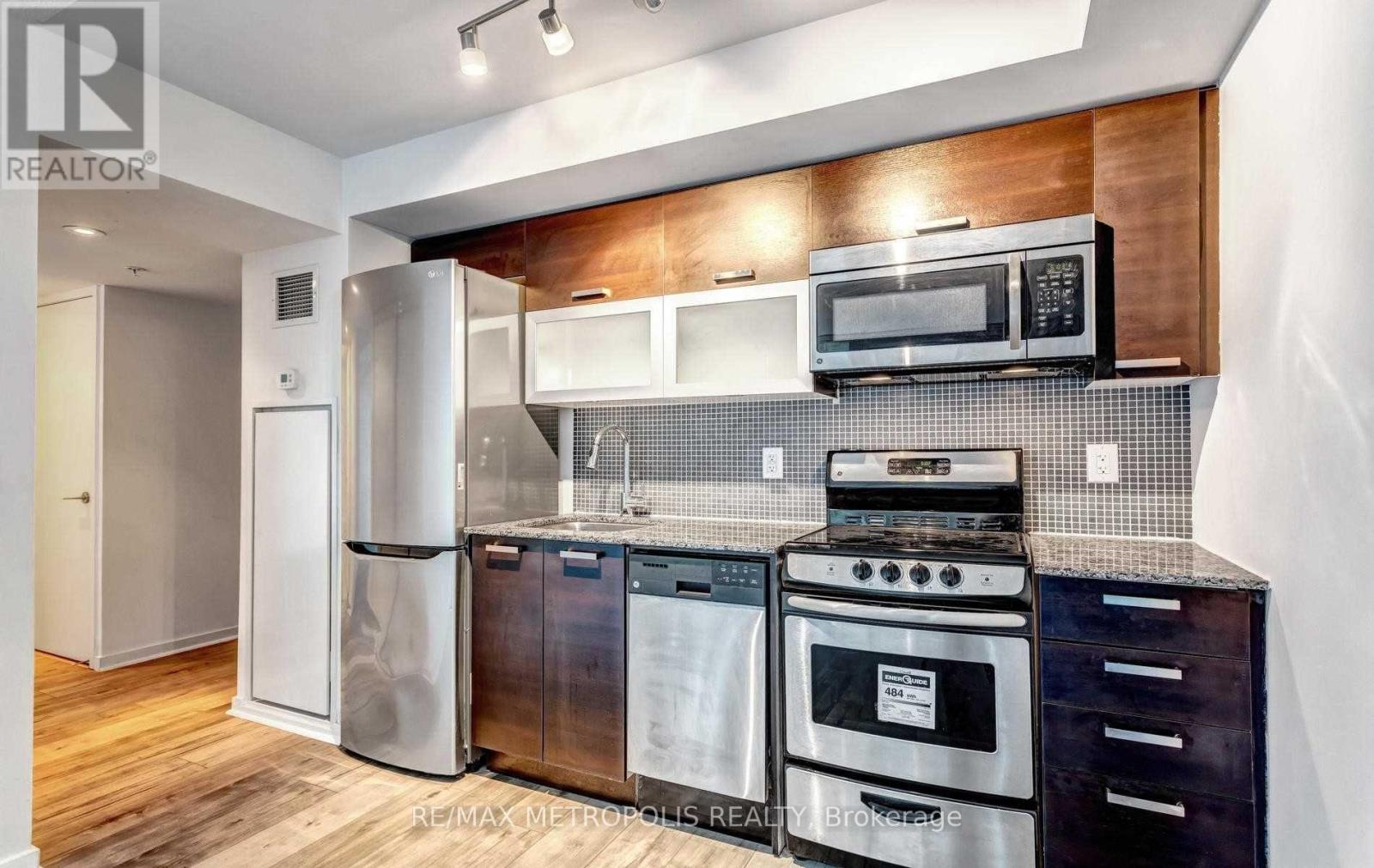 712e - 36 Lisgar Street Property Photo 5