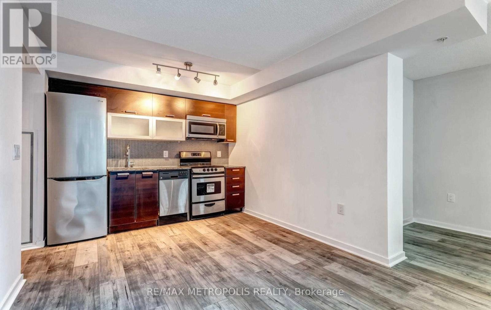 712e - 36 Lisgar Street Property Photo 7