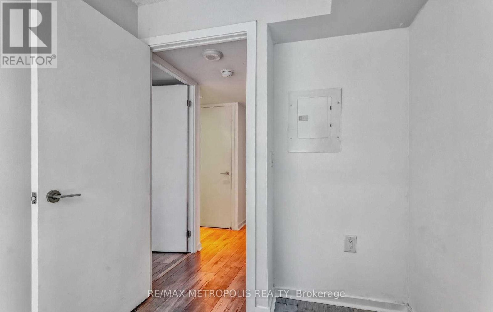 712e - 36 Lisgar Street Property Photo 12