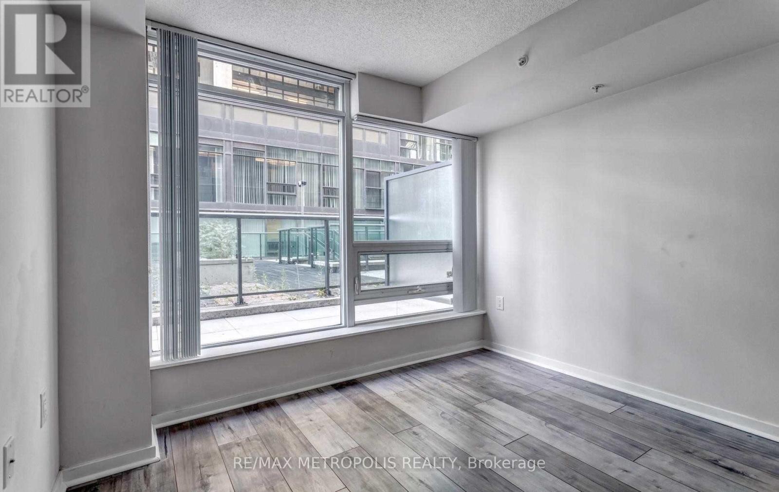 712e - 36 Lisgar Street Property Photo 13