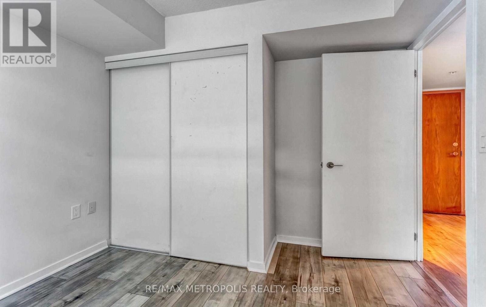 712e - 36 Lisgar Street Property Photo 14