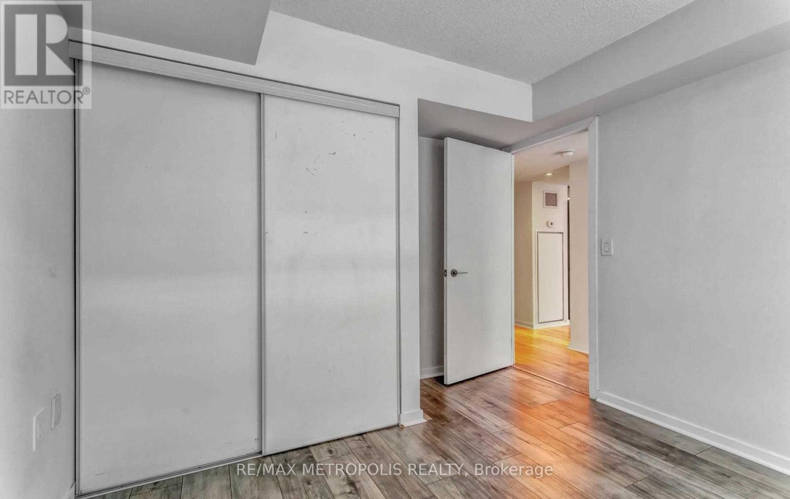 712e - 36 Lisgar Street Property Photo 17