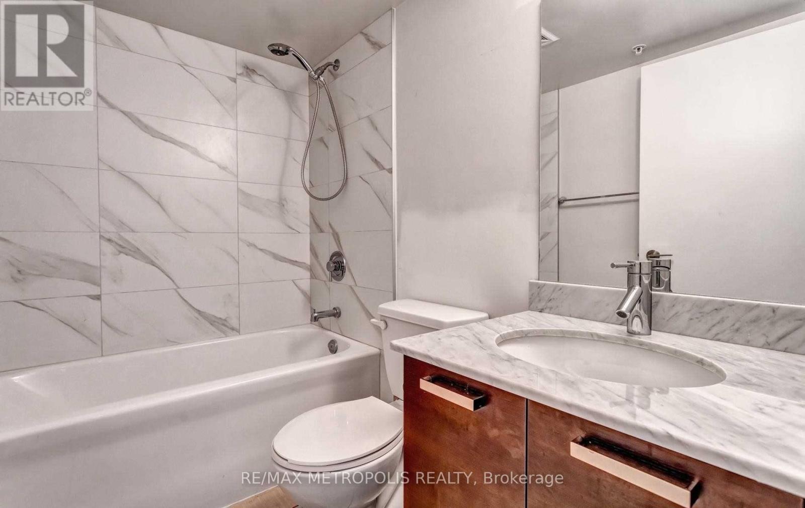 712e - 36 Lisgar Street Property Photo 18