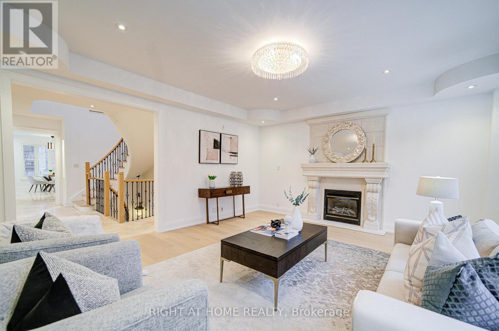 125 Kingsdale Avenue Property Photo 13