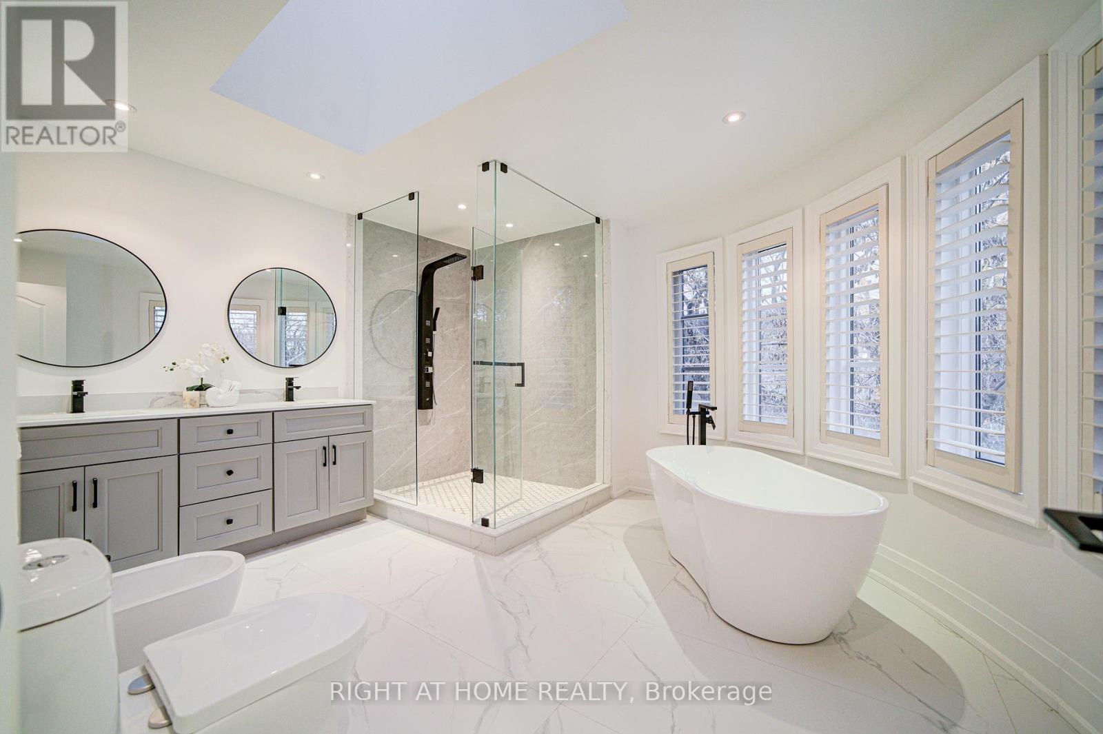125 Kingsdale Avenue Property Photo 35