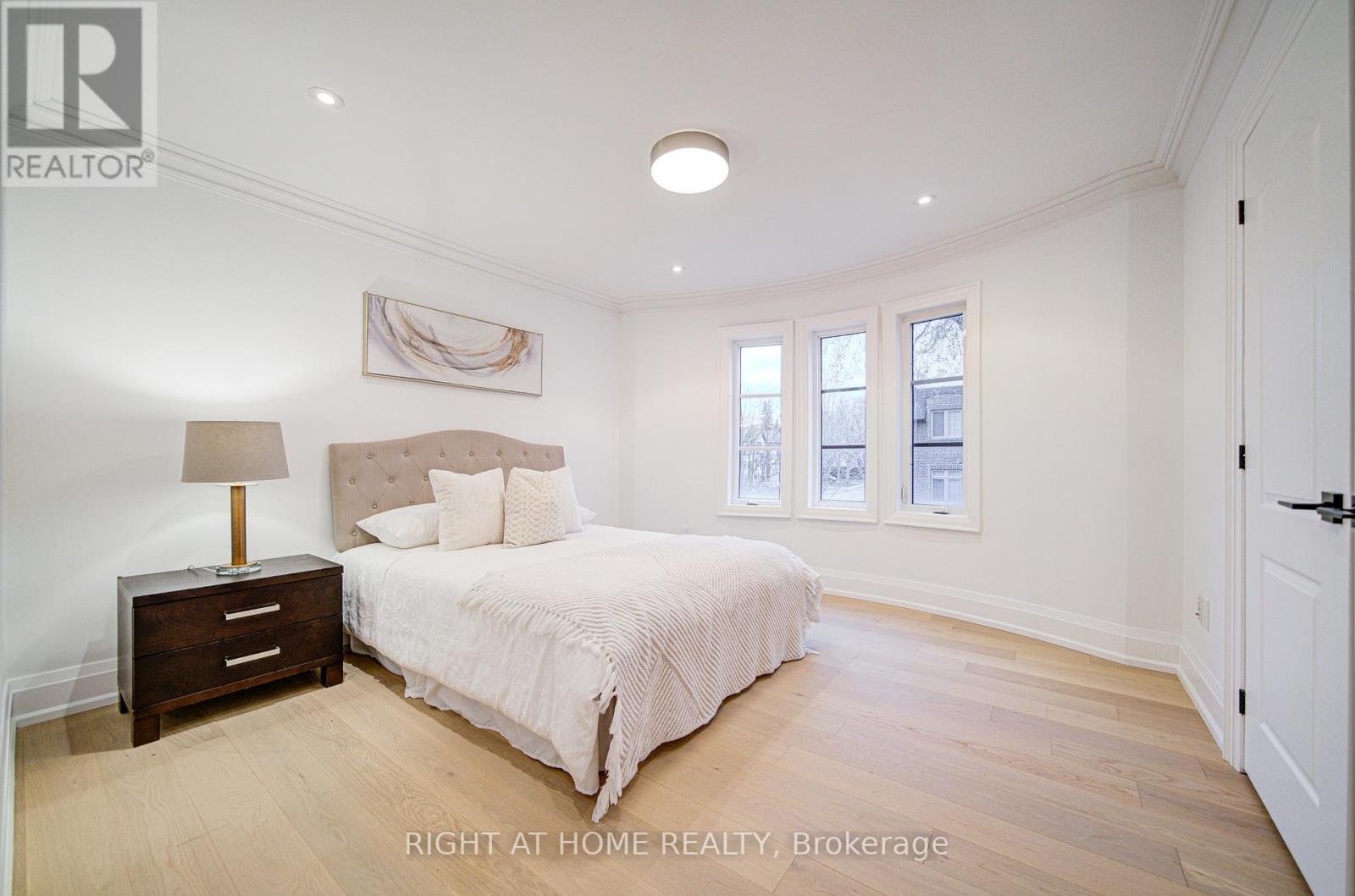 125 Kingsdale Avenue Property Photo 42