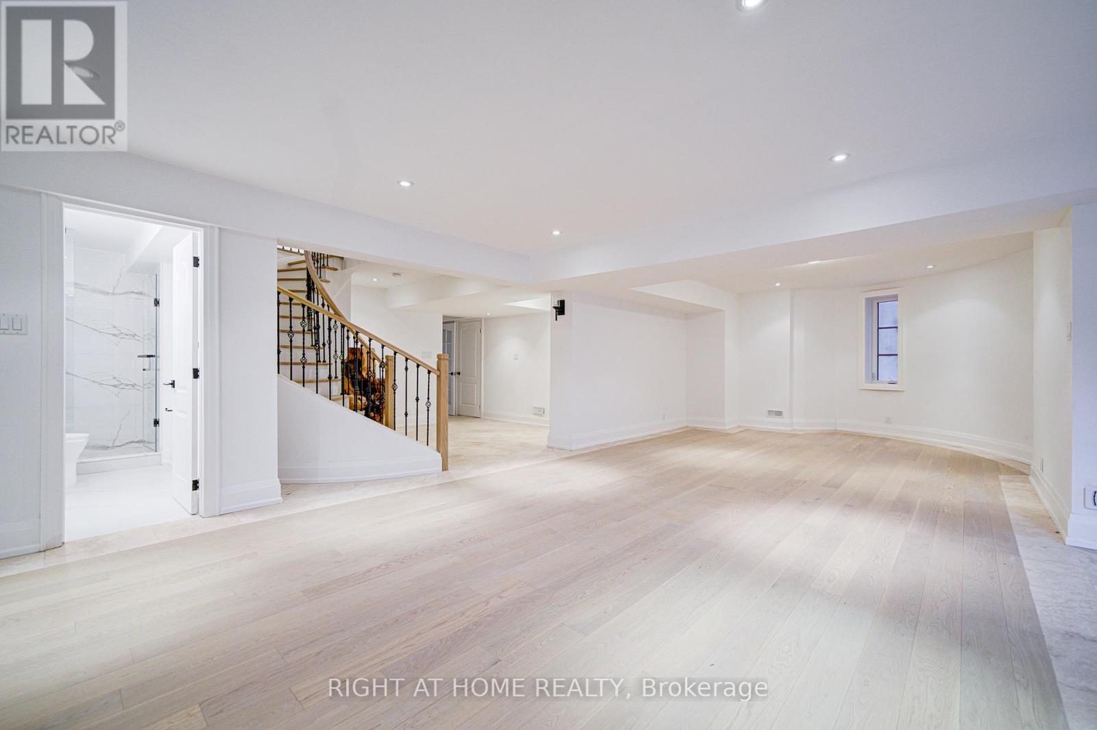 125 Kingsdale Avenue Property Photo 46