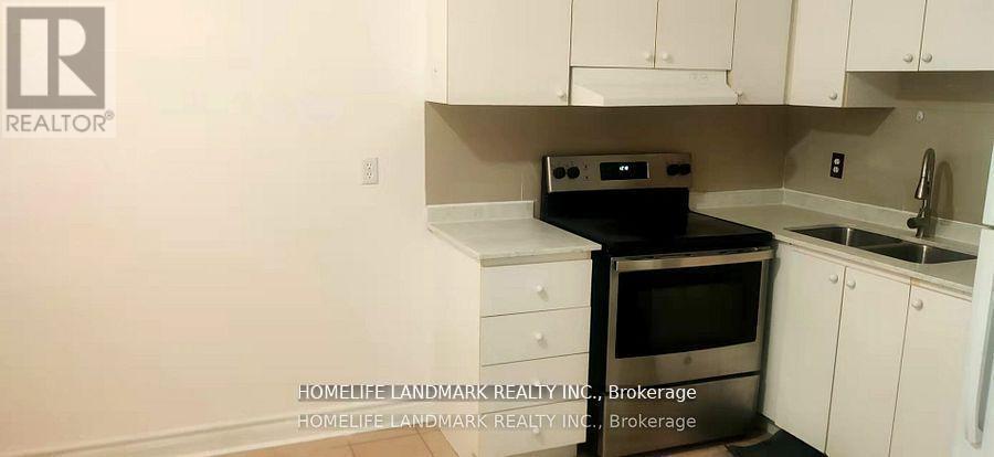 2473 Yonge Street Property Photo 8