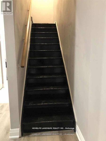 2651 Yonge Street Property Photo 4