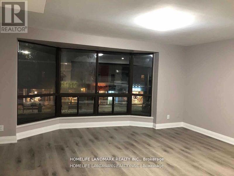 2651 Yonge Street Property Photo 7