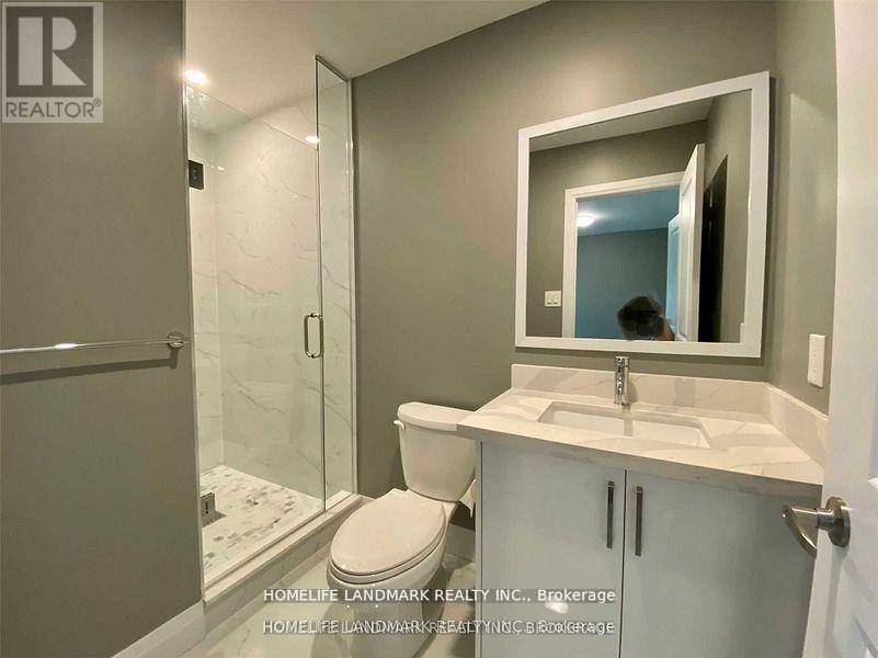 2651 Yonge Street Property Photo 10