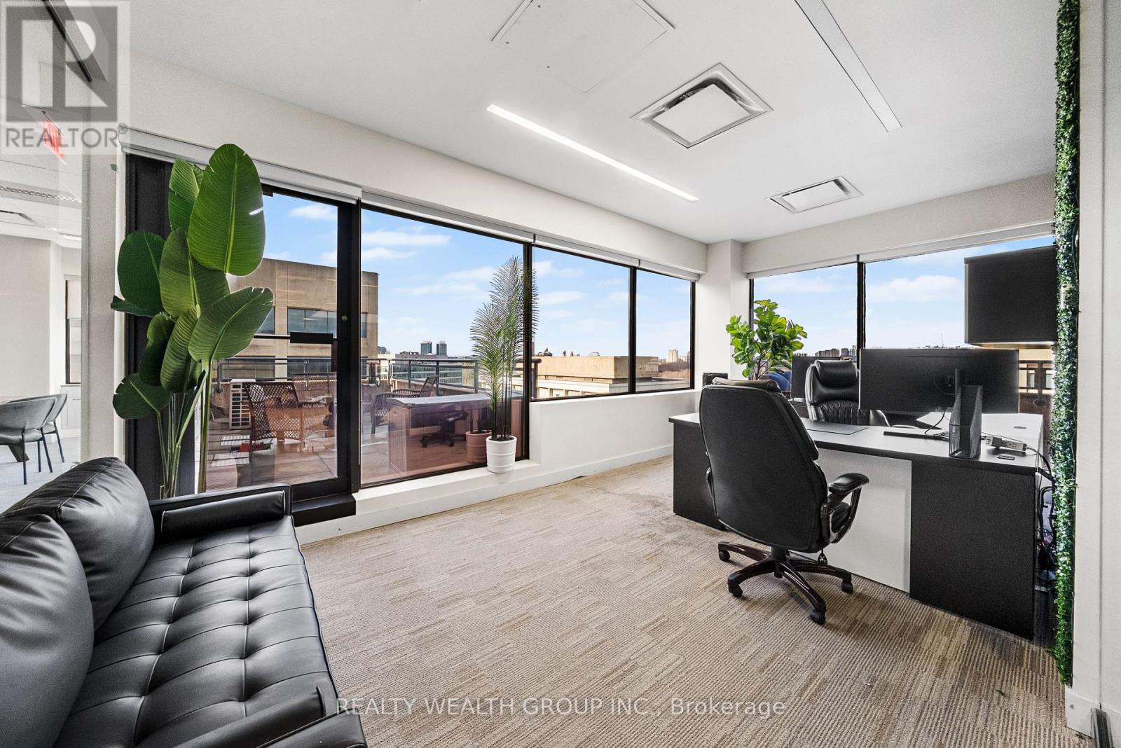 Penthouse - 255 Duncan Mill Road Property Photo 12