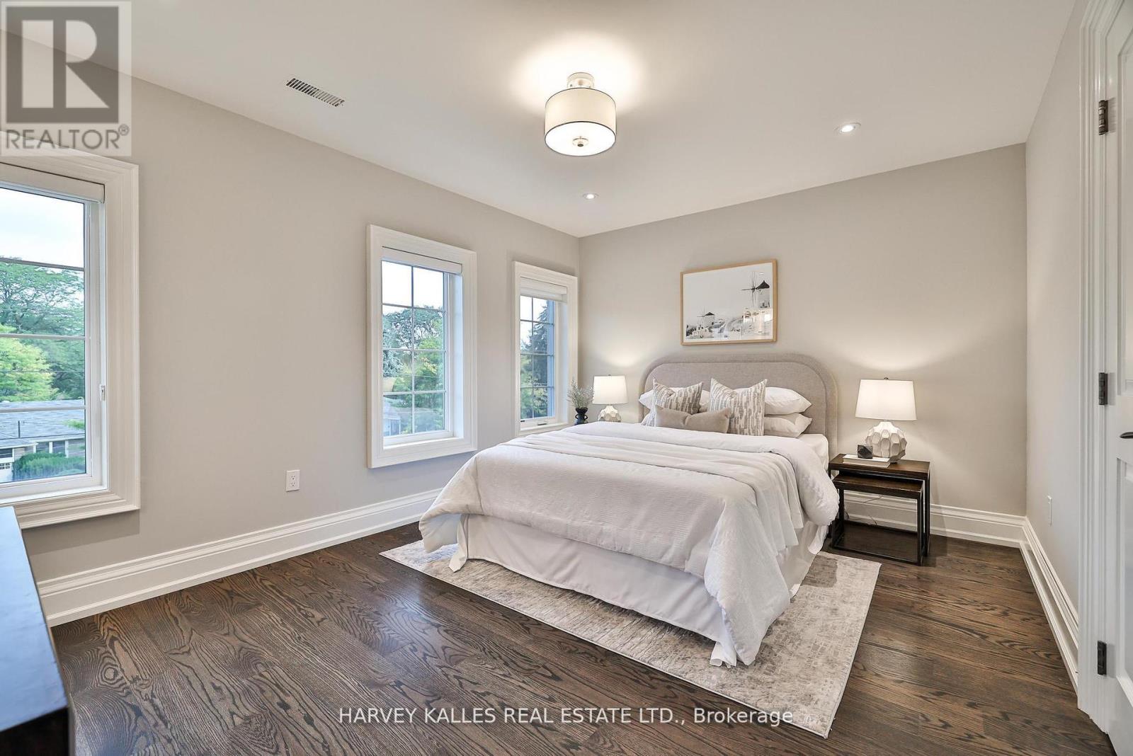 2638a Bayview Avenue Property Photo 47