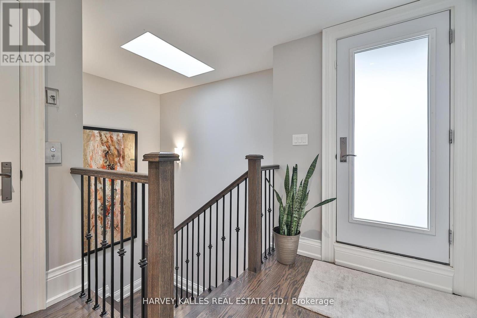 2638a Bayview Avenue Property Photo 49