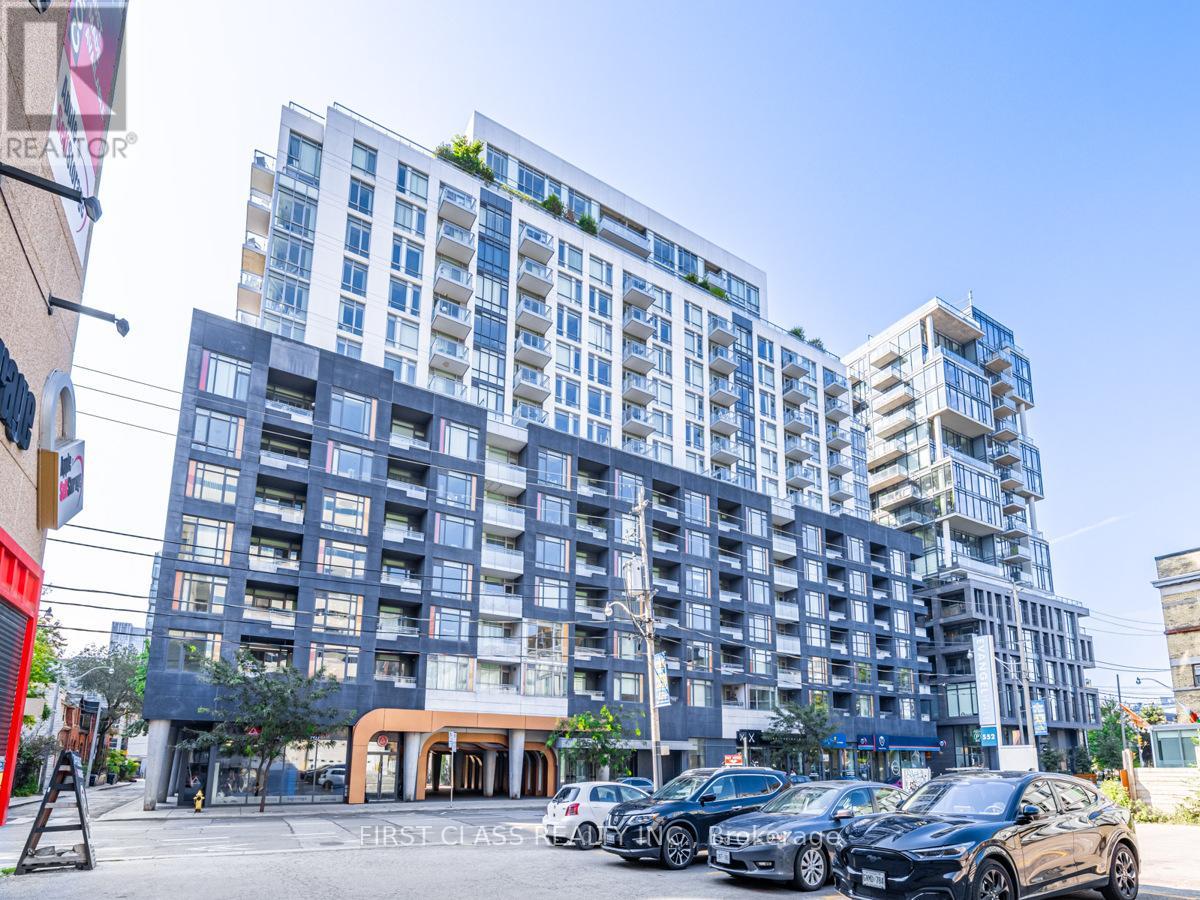 1022 - 525 Adelaide Street W Property Photo 1